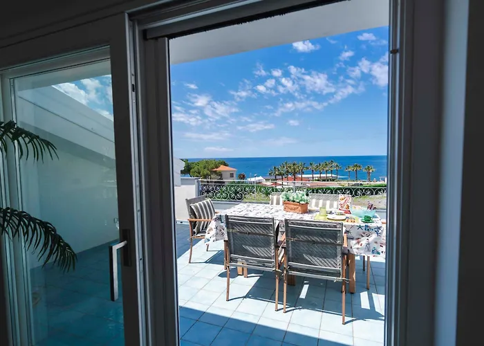 House Of Poseidon - Luxury