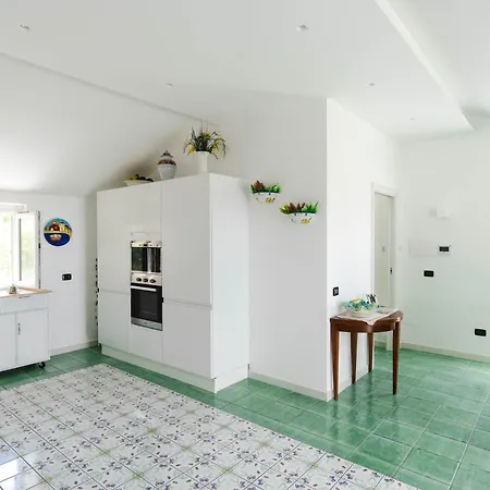 House Of Poseidon - Luxury Diamante